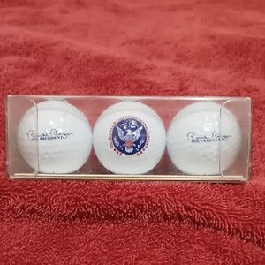 Ronald Regan Presidential Golf Balls Set